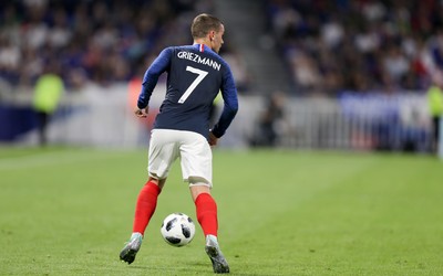 多宝电竞-什琴斯尼直言球队需要引援